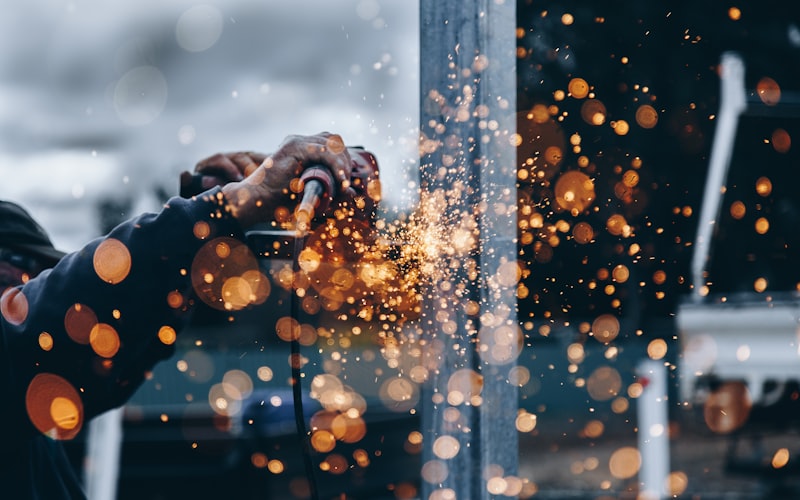 Business & Financial Loss — Distribuidor industrial